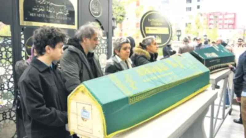 Oyuncu Ruhi Sarı'nın Babası Osman Sarı Vefat Etti