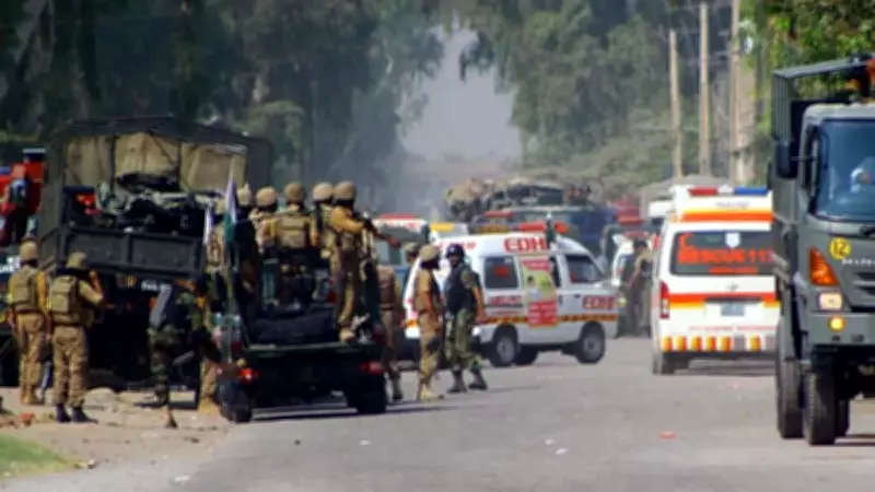Pakistan'da Polise Bombalı Saldırı: 7 Ölü, 18 Yaralı