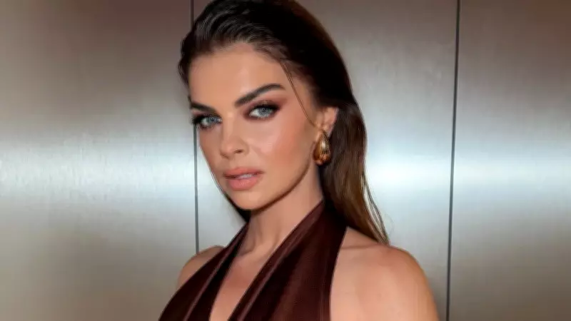 Pelin Karahan'dan Siyah Beyaz Zarafet: Güzelliğin Böylesi