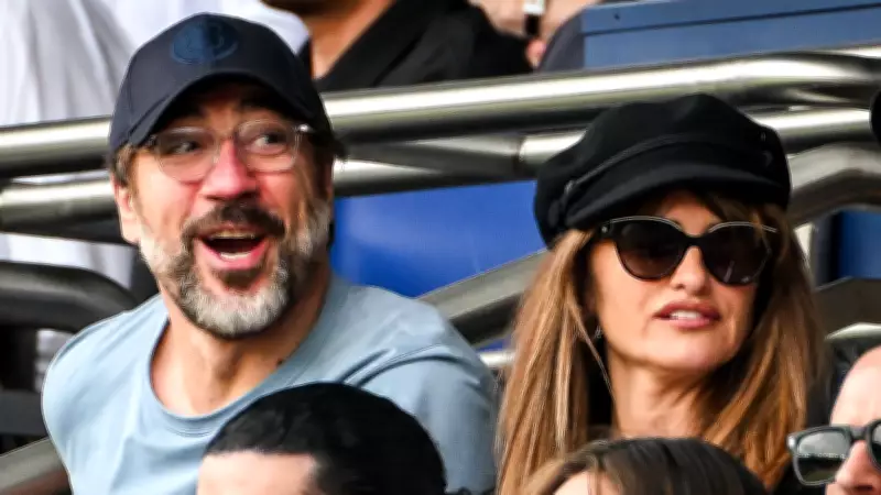 Penelope Cruz ve Javier Bardem, Paris'te Futbol Maçında Görüntülendi