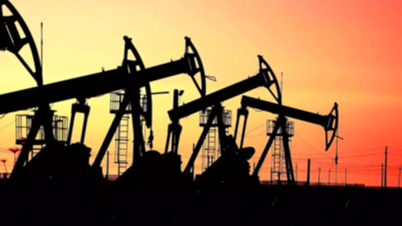 Petrol fiyatları 120 doları test etti, Hürmüz ablukası etkili oldu