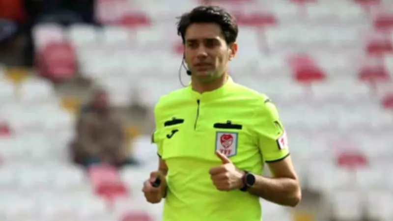 Play-off maçlarını yönetecek hakemler açıklandı
