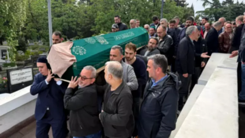 SABAH yazarı Hilal Kaplan'ın annesi Halime Kaplan son yolculuğuna uğurlandı