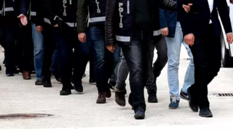 Sahte kamu görevlisi çetesi: 33 tutuklama, 68 adli kontrol