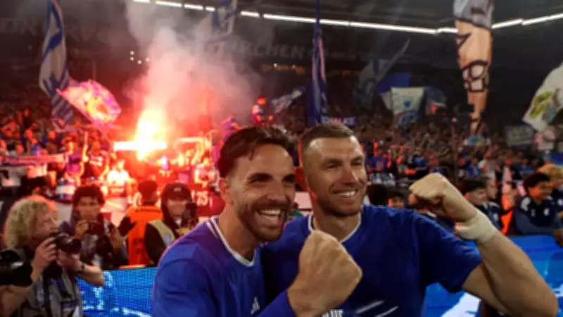 Schalke 04, Bundesliga'ya Geri Döndü! Kenan Karaman Golüyle Tarihi An