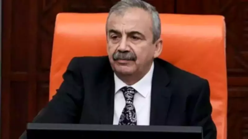 Siyasilerden Sırrı Süreyya Önder'e Vefat Yıldönümünde Anma Mesajları