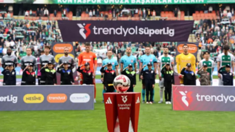 Süper Lig'de en çok kırmızı kart gören takım belli oldu!