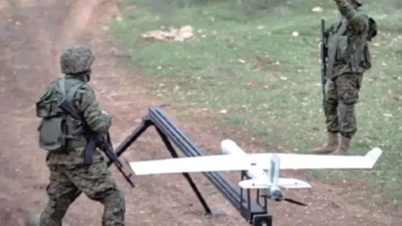 İsrail ordusu Hizbullah'ın kablolu İHA saldırılarına karşı maket asker kullanıyor