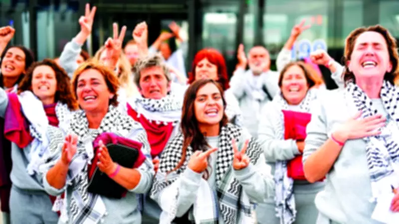İsrail'in alıkoyduğu 422 aktivist THY uçaklarıyla İstanbul'a getirildi