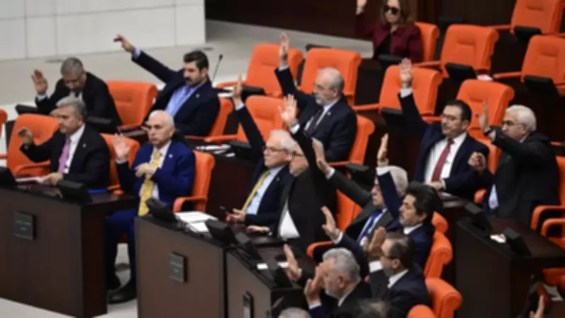 İsrail'in Küresel Sumud Filosu'na saldırısına siyasilerden sert tepki