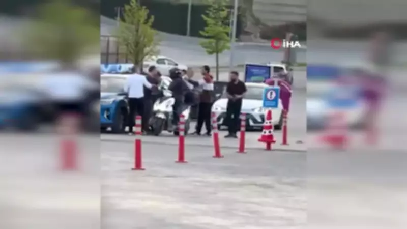 İstanbul Başakşehir'de motosiklet sürücüsüne yumruklu saldırı kamerada