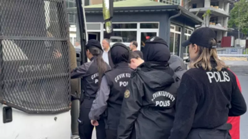 İstanbul'da 40 araçlık 'change' operasyonunda 16 şüpheli adliyede