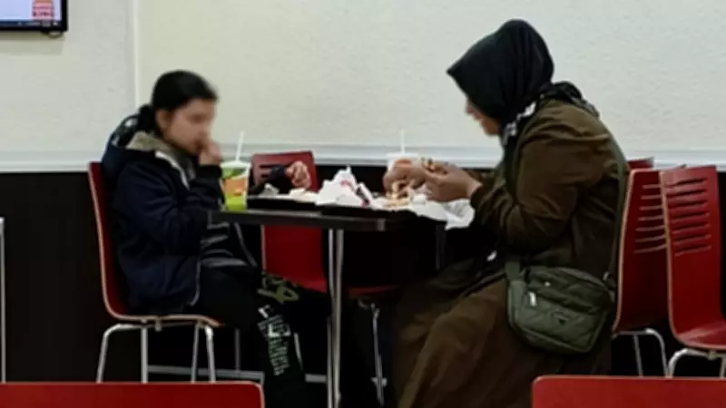 İstanbul'da anne ve kızına oturma yasağı: Restorana ceza
