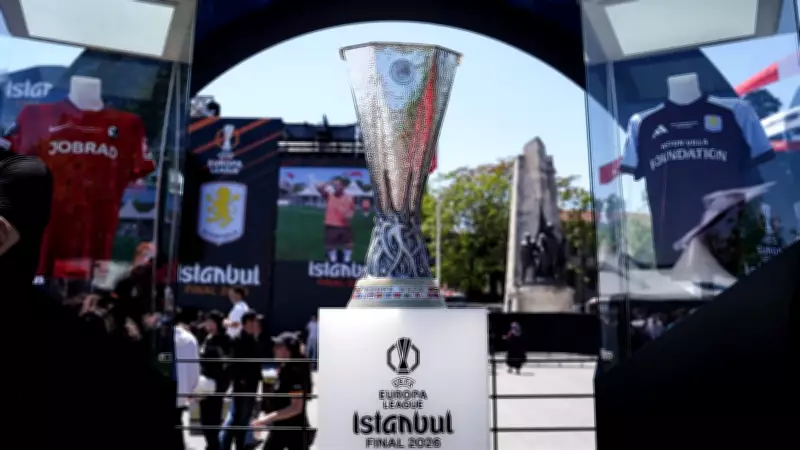 İstanbul'da Avrupa Ligi finali öncesi Freiburg ve Aston Villa taraftarları buluştu