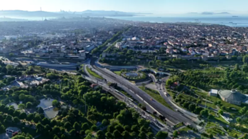 İstanbul'da Bayramın İlk Günü Trafik Yoğunluğu Yüzde 36'ya Çıktı