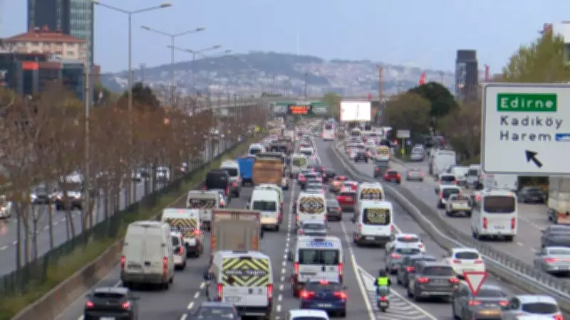İstanbul'da Trafik Yoğunluğu Anadolu Yakası'nda Yüzde 80'e Ulaştı