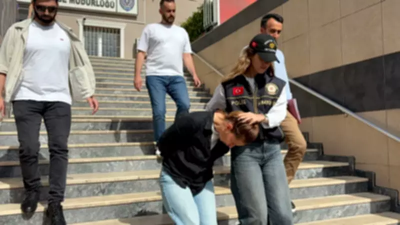 Sultanahmet'te turist soyan 3 Bosna Hersekli kadın tutuklandı