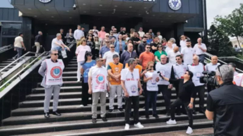Tatilci Başkan Yine Ödeme Yapmadı: Buca Belediyesi'nde Memurlar Sokağa İndi