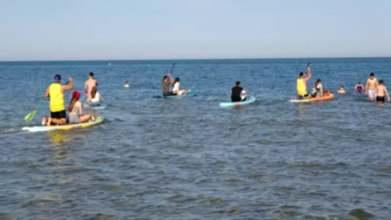 Termometre 35'i Gördü! Akdeniz'e Yaz Geldi