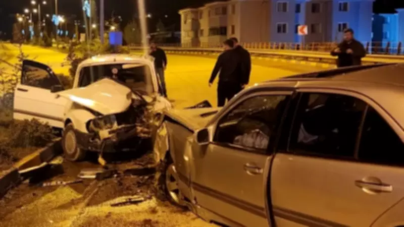 Ters istikamette alkollü sürücü dehşeti: 6 yaralı