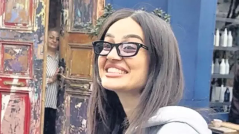 Teyzeler Elif Buse Doğan'dan Sokakta Şarkı İstedi