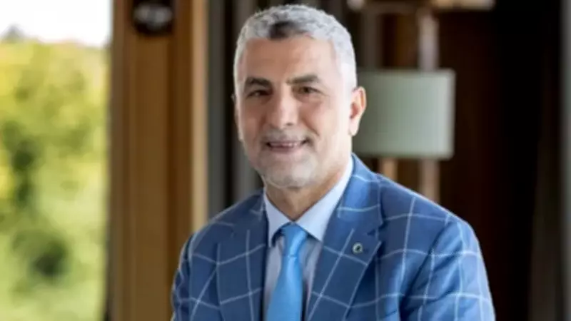 Ticaret Bakanı Bolat, yaşlı bakım merkezi ve çocuk evlerini ziyaret etti