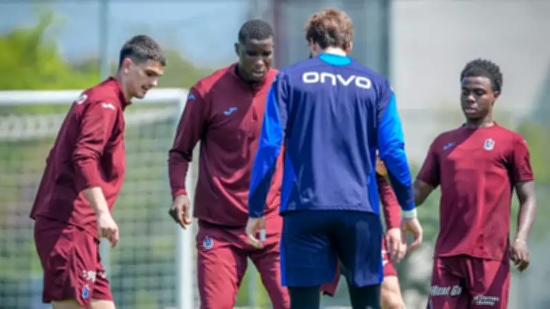 Trabzonspor, Ziraat Türkiye Kupası yarı final ilk maçı için Ankara'ya gitti