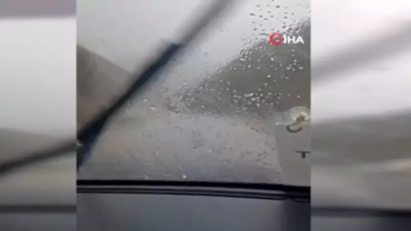 Tunceli'de dolu yağışı etkili oldu: Sürücüler zor anlar yaşadı