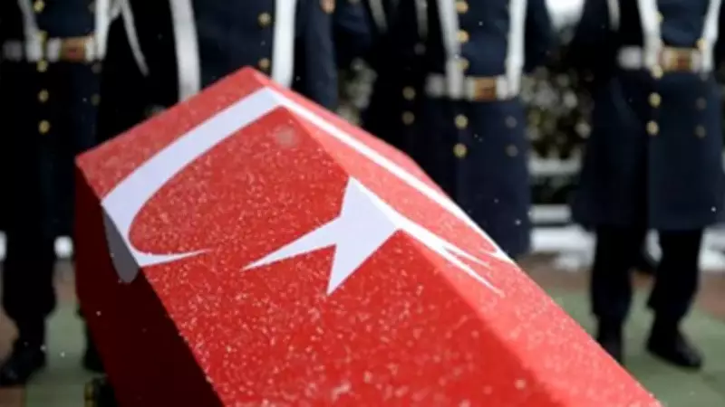 Tuzla'da kazada ağır yaralanan polis memuru şehit oldu