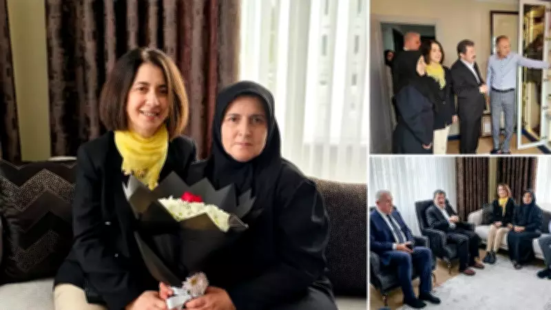 Vali Tavlı ve eşi şehit annesinin Anneler Günü'nü kutladı