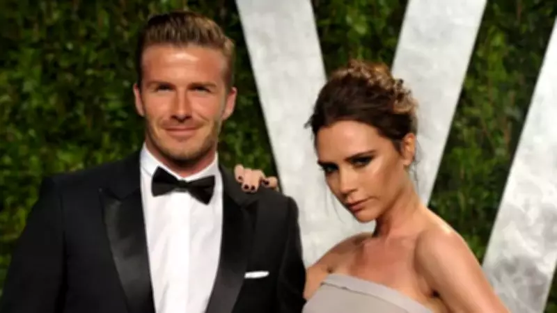 Victoria Beckham Oğlu Brooklyn'in Sert Eleştirilerine Yanıt Verdi
