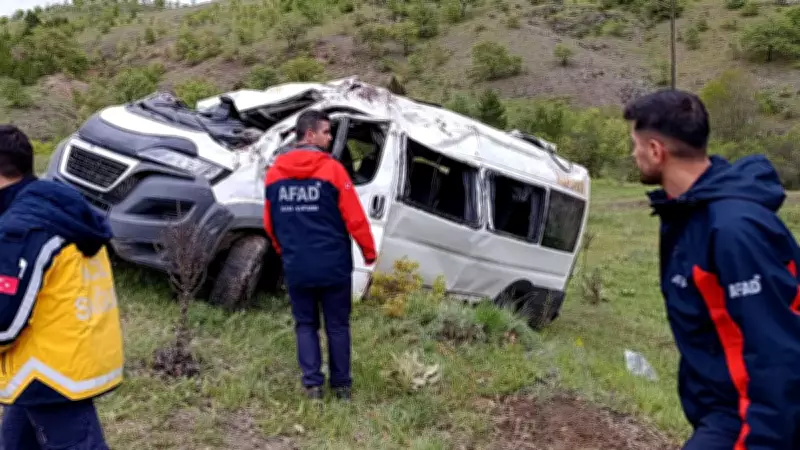 Yozgat'ta öğrenci servisi devrildi: 3 ölü, 7 yaralı