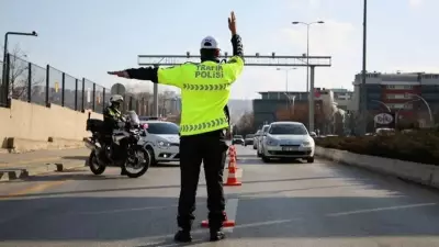 1 Mayıs Kapalı Yollar: İstanbul, Ankara, İzmir'de Trafiğe Kapatılan Güzergahlar ve Alternatifler