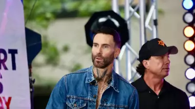 47 yaşındaki Adam Levine'in yeni yüzü hayranlarını korkuttu: Kendine ne yaptın?