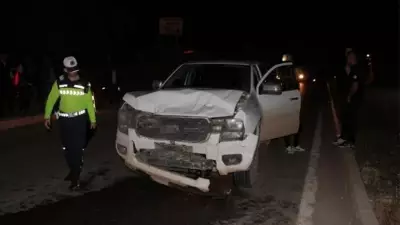 Cizre'de kamyonet otomobile çarptı: 2 yaralı