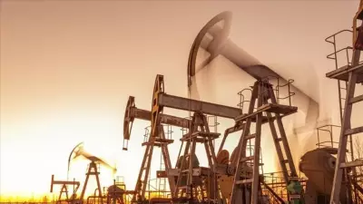 Hürmüz Boğazı gerilimi petrol fiyatlarını yükseltti: Stoklar 8 yılın en düşüğüne yaklaşıyor