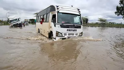 Kenya'da şiddetli yağışlar sel felaketine yol açtı: 10 ölü