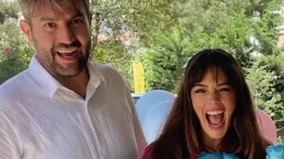 İpek Karapınar Hamile Olduğunu ve Oğlu Olacağını Duyurdu