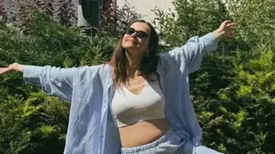 İrem Helvacıoğlu güneşli havada selfie çekti, beğeni yağmuruna tutuldu