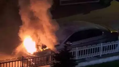 Safranbolu'da Park Halindeki Otomobil Alev Alev Yandı