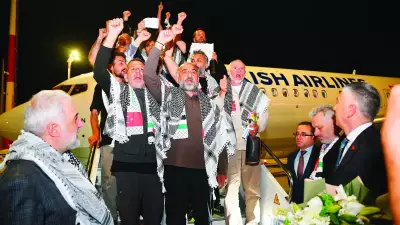 İsrail'in alıkoyduğu 59 aktivist Türkiye'ye getirildi