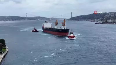 İstanbul Boğazı'nda Panama bayraklı gemi makine arızası yaptı, trafik durduruldu