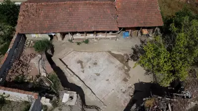 Zeugma'daki Çingene Kızı'na benzer mozaik Tokat'ta bulundu
