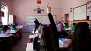 19 Mayıs 2026 Okullar Tatil Mi? Salı Günü Ders Var Mı?