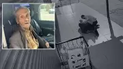 Altındağ'da yoldan para isteyip darbetti, cüzdanını çaldı