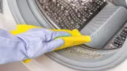 Çamaşır makinesinden yayılan kötü kokulara son! 1 dakikada kireç yok eden yöntem