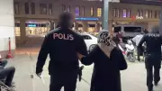 Anneler Günü'nde 80 yaşındaki annesini darp etti: Hastanelik oldu