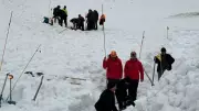 Artvin'de çığ altında kaybolan çoban Bülent Gezer için arama yeniden başladı
