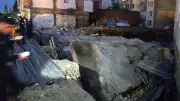 Balıkesir'de 3 katlı bina saniyeler içinde çöktü, facianın eşiğinden dönüldü