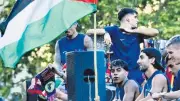 Barcelona'nın şampiyonluk kutlamasında Yamal'dan Filistin'e destek